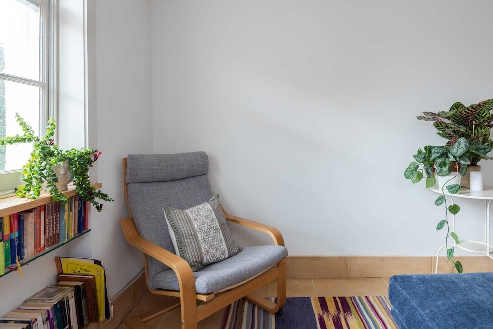 Фото Perfectly Placed Central London Flat for 2