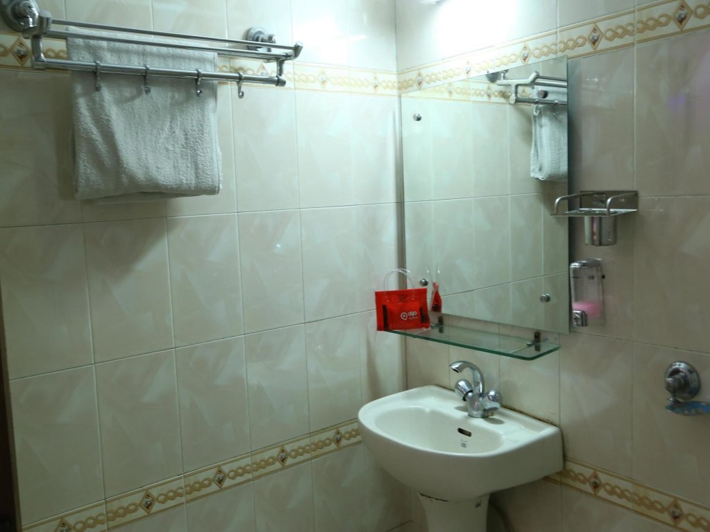 Фото Oyo 1255 Hotel City Plaza 17