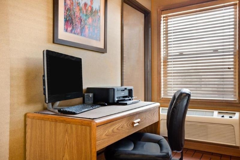 Фото Texarkana Inn