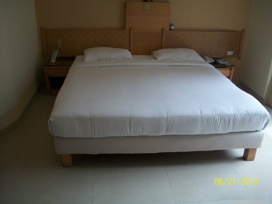 Фото Hotel Orchard Pune