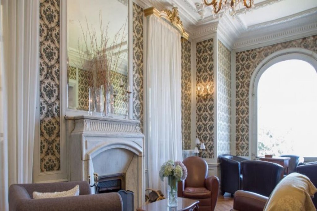 Фото Clos de Vallombreuse, The Originals Relais