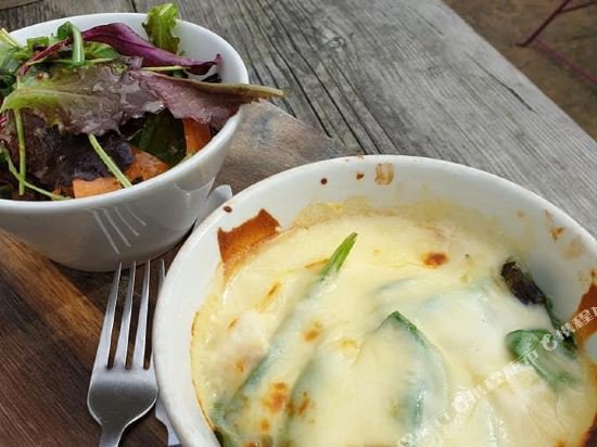 Фото Marlborough Arms Hotel