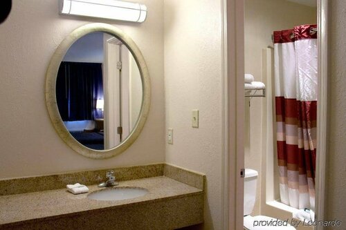 Гостиница Red Roof Inn Columbus - Taylorsville