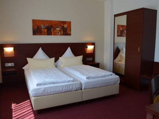 Фото Haus Sparkuhl Hotel Garni