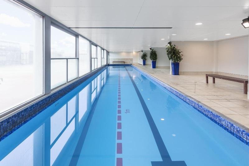 Фото Oaks Auckland Hotel