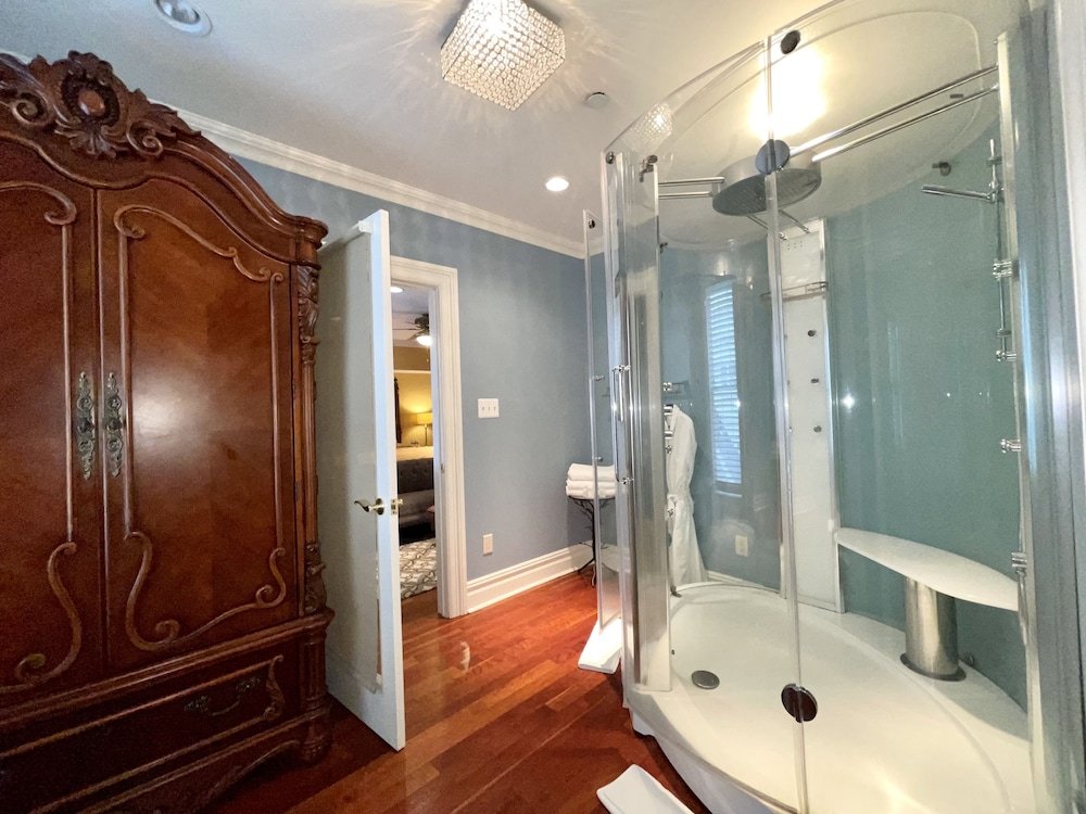 Фото Atlantis Inn Hotel