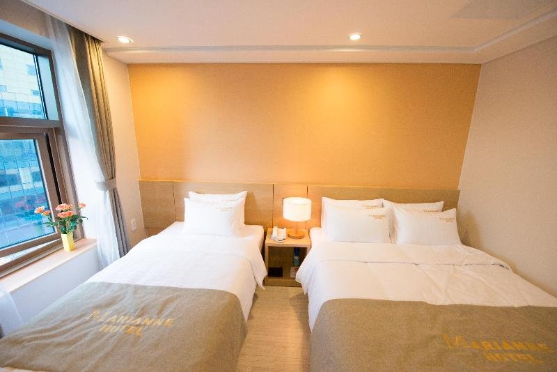 Фото Marianne Hotel