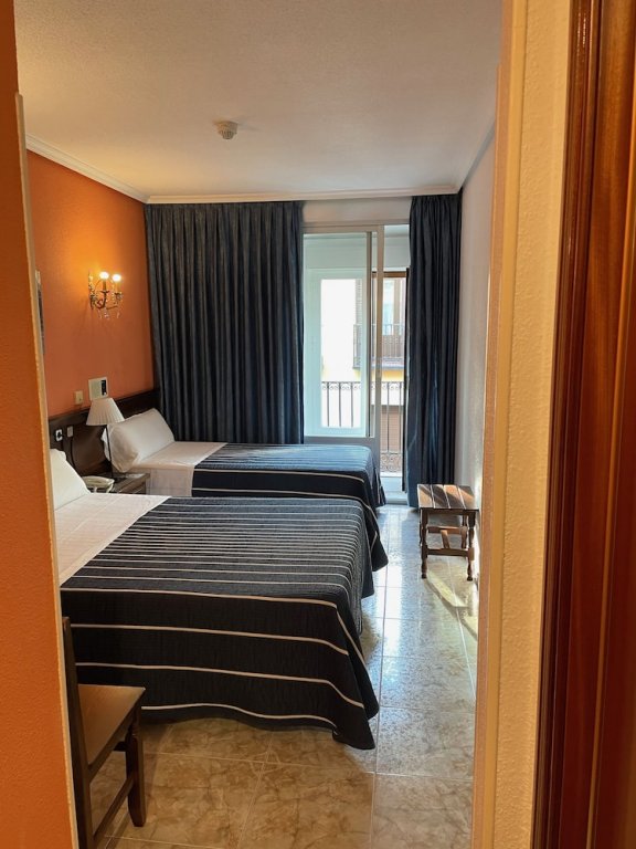 Фото Hostal Sonsoles