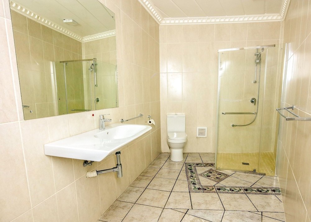 Фото Caesars Guesthouse & Conference Centre