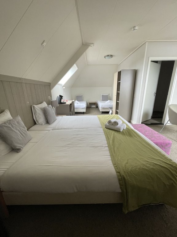 Фото Hotel Restaurant Oostergoo