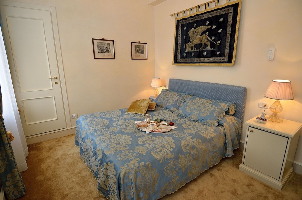 Фото Residence Palazzo Odoni