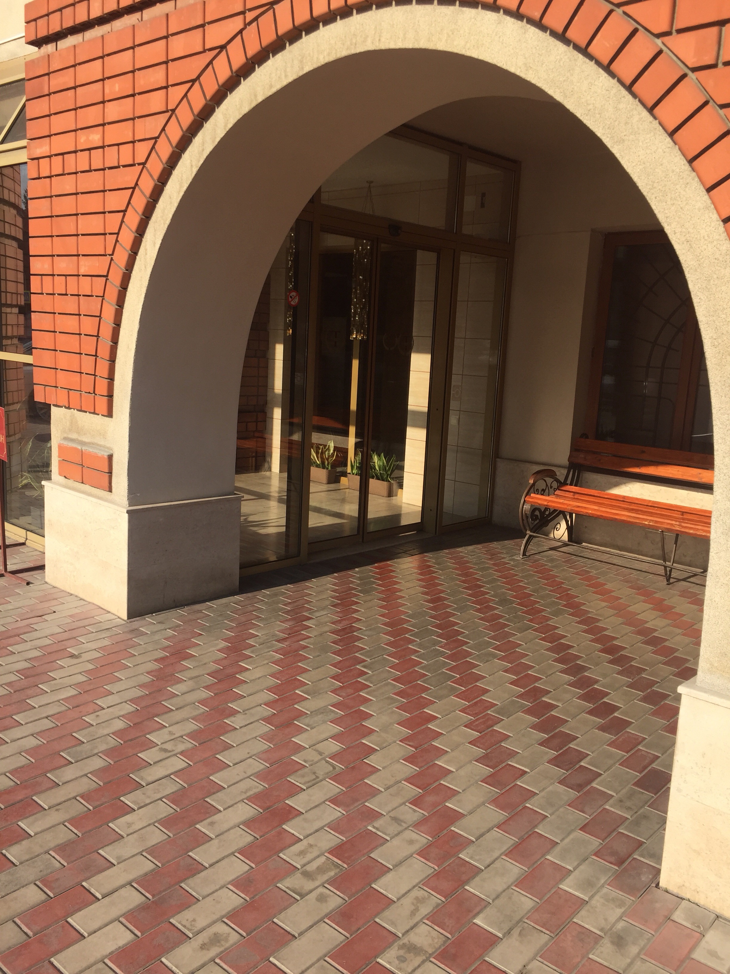 Фото Кадгарон