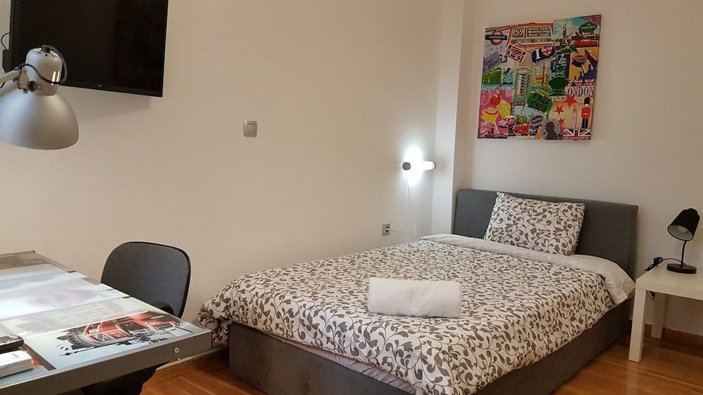 Фото Erra - Yellow - Studio - Athens Center, 30m², 1 Bd, 1 Bath