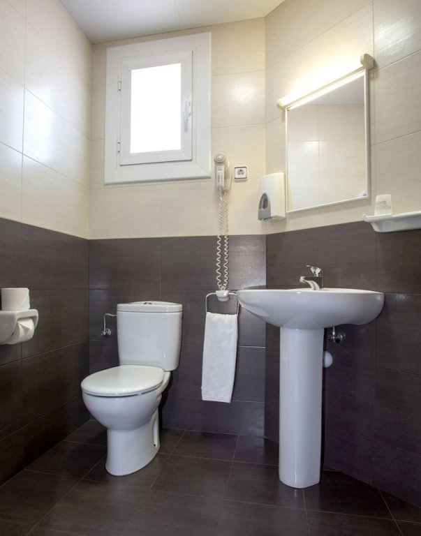 Фото Hostal Sans