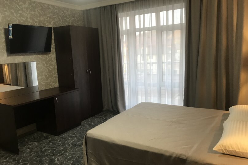 Фото Фемили отель