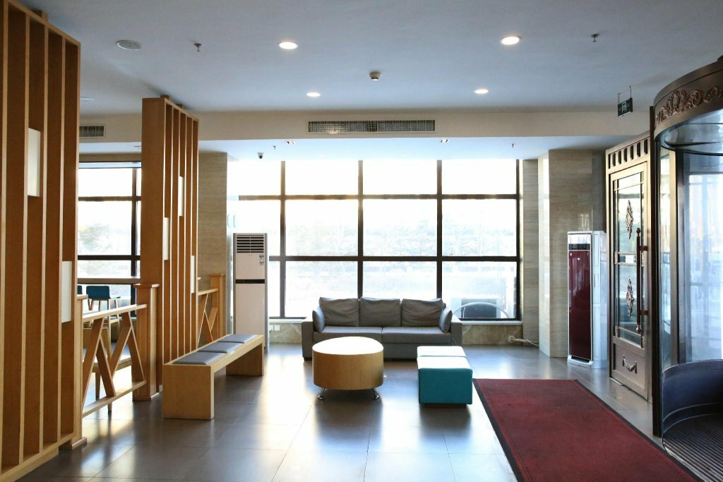 Hotel Hanting Hotel Changchun Railway Station, Changchun, photo