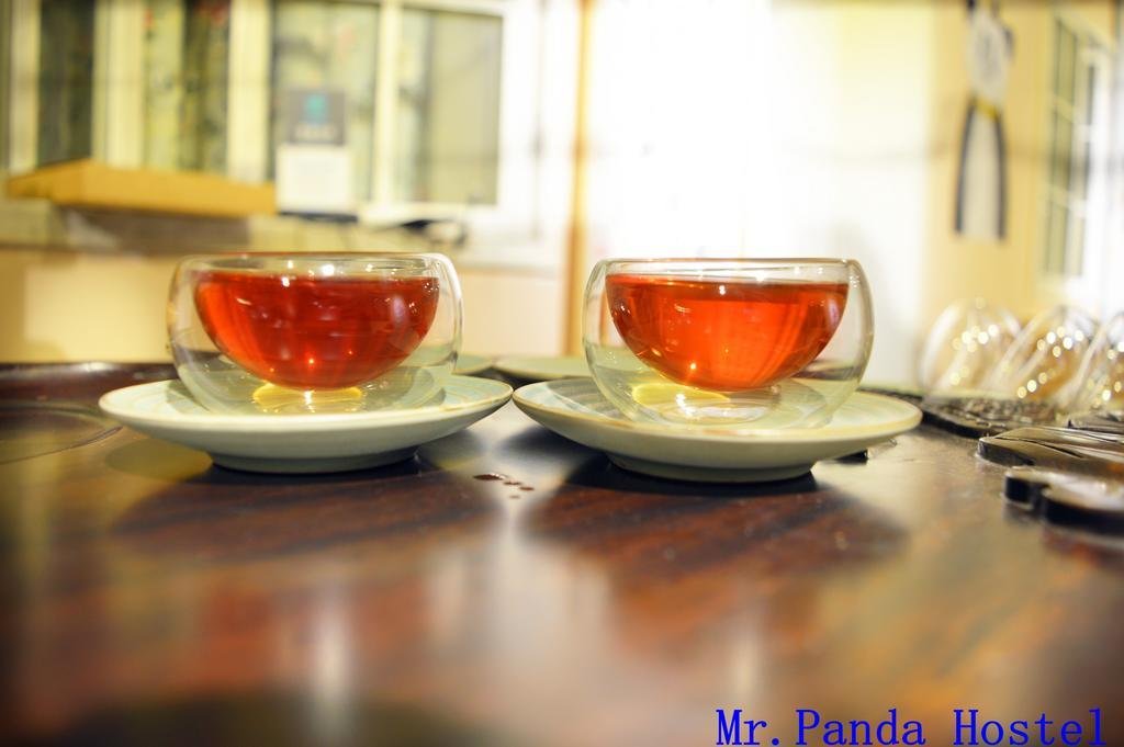 Фото Mr. Panda International Youth Hotel