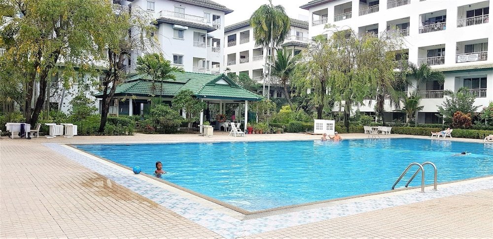 Фото Baan Suan Lalana Sa 1 Bedroom Apartment With Pool View Pattaya