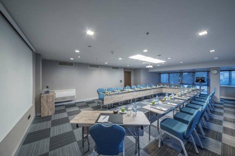 Гостиница Radisson Blu Hotel, Ankara в Алтындаге
