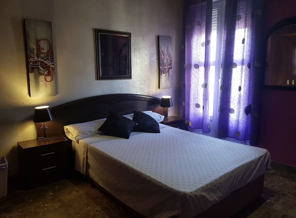 Фото Apartments Duque de Hornachuelos