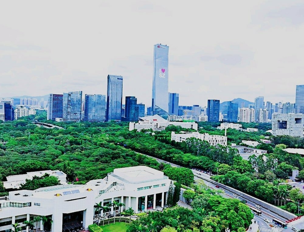 Hotel Avatar Fireworks Queen Bed Studio in Center Futian, Shenzhen, photo