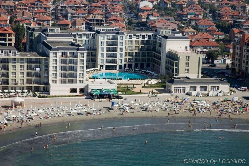 Гостиница Festa Pomorie Resort в Поморие