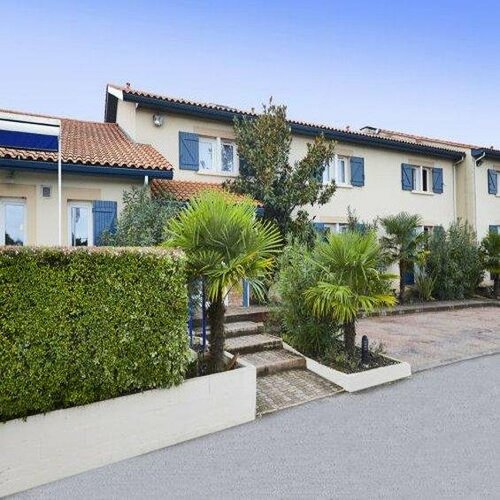 Гостиница Hotel Kyriad Libourne - Saint Emilion в Либурне