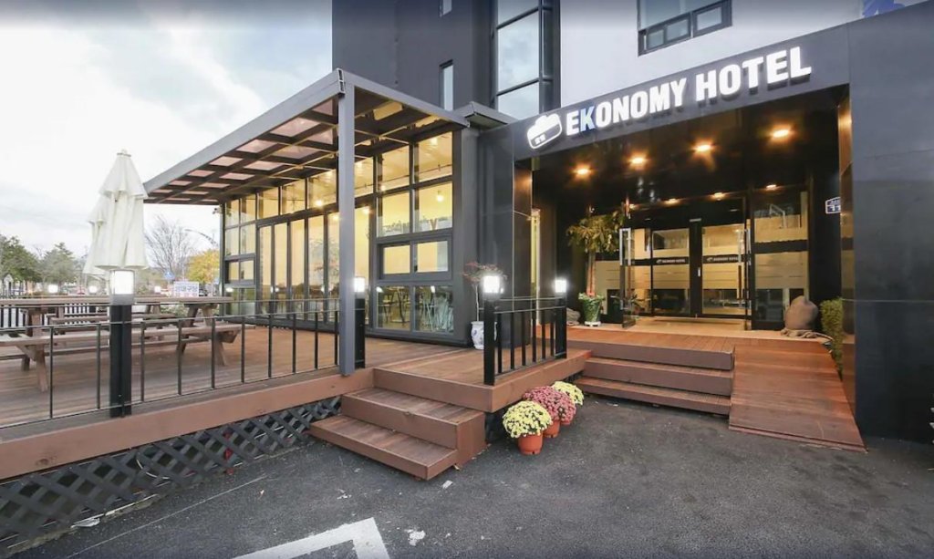 Фото отеля 1