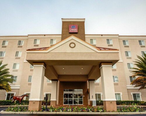 Гостиница Comfort Suites Ocala North в Окале