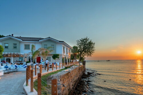 Гостиница Carpe Diem Boutique Hotel & Restaurant в Сиде