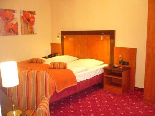 Фото отеля 2