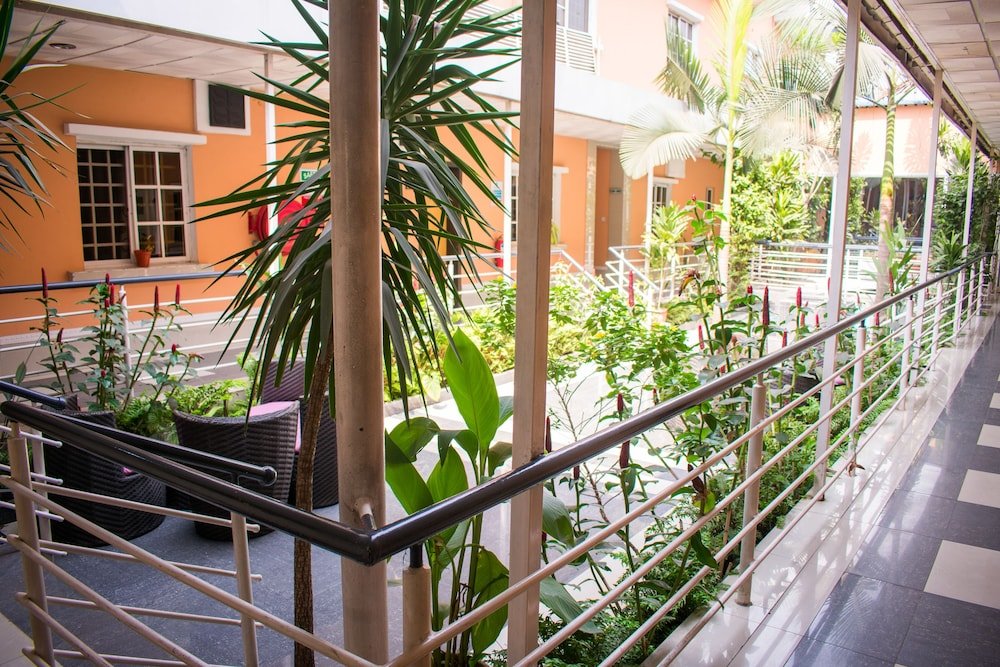 Фото отеля 4