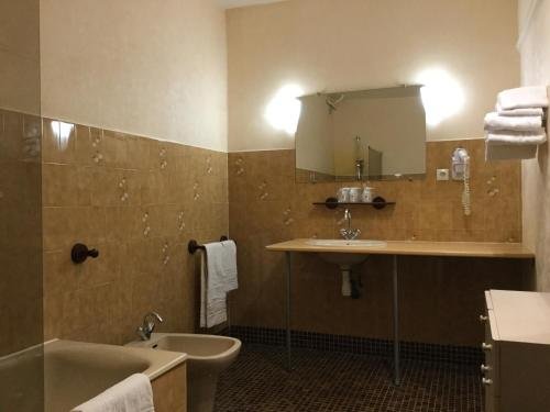 Фото Nouvel Hotel