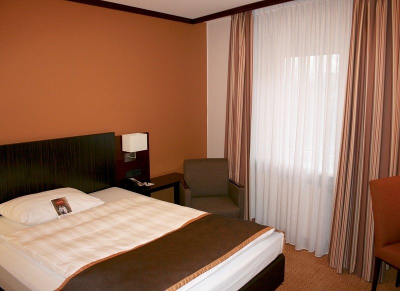 Фото Trans World Hotel Donauwelle