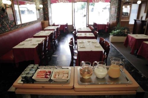 Фото Hotel du Cheval Rouge