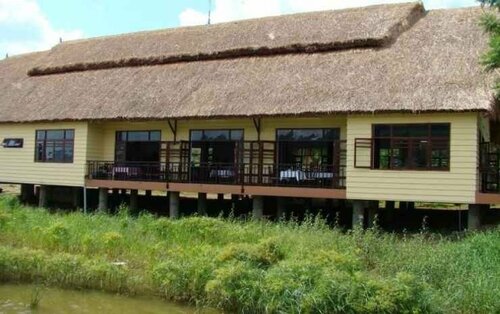 Lak Resort