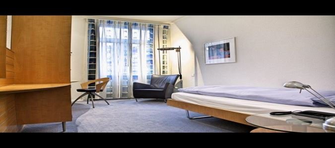 Фото Hotel Bären Am Bundesplatz