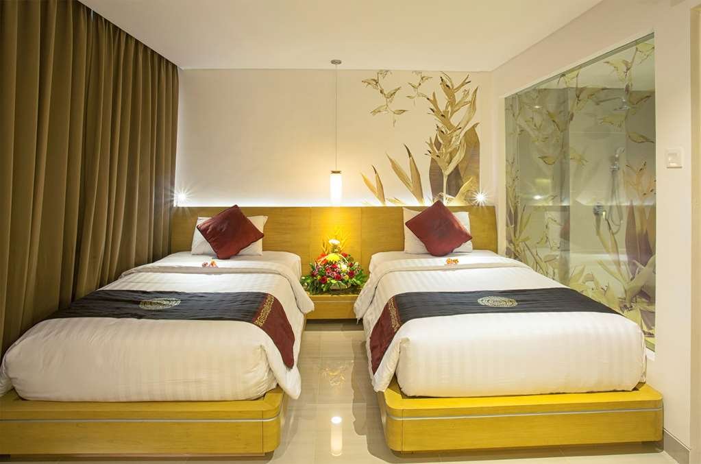 Фото Kuta Beach Club Hotel