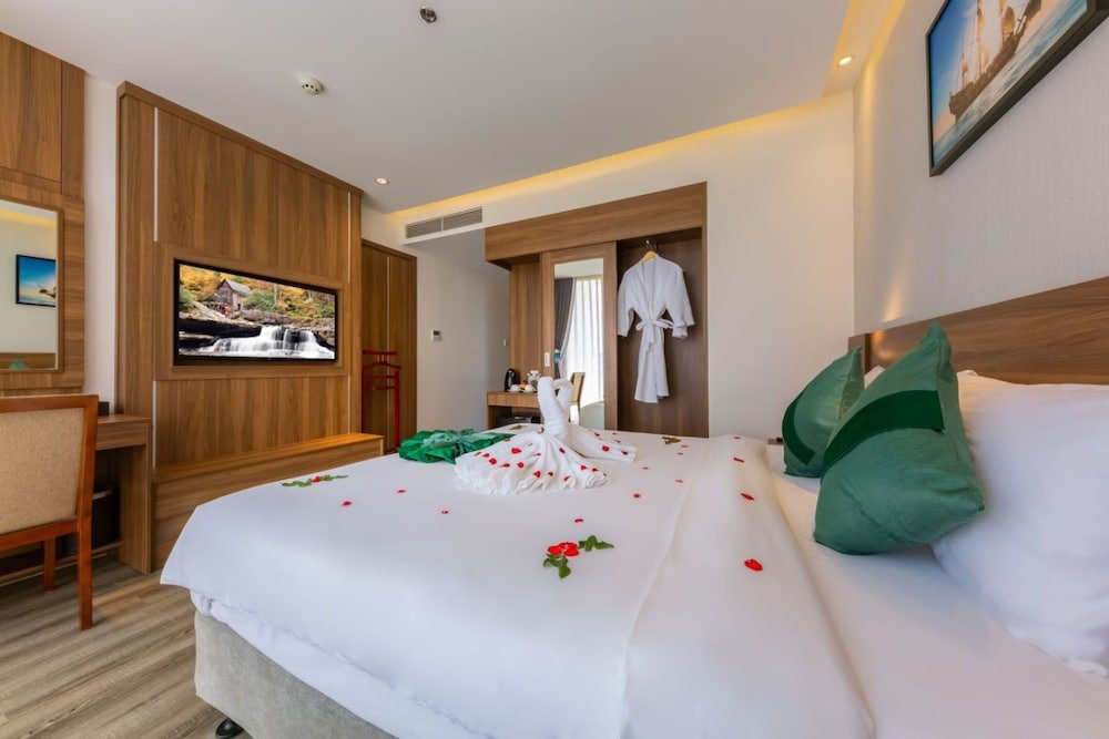 Фото The Sailing Bay Nha Trang