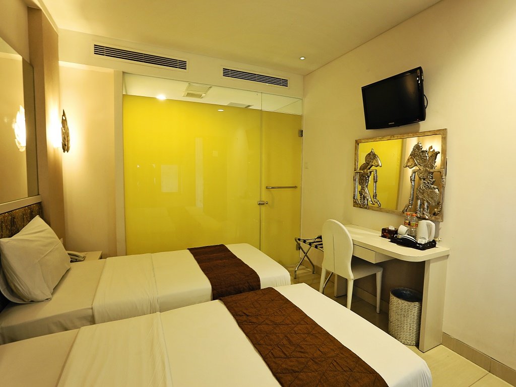 Фото Hotel Pyrenees