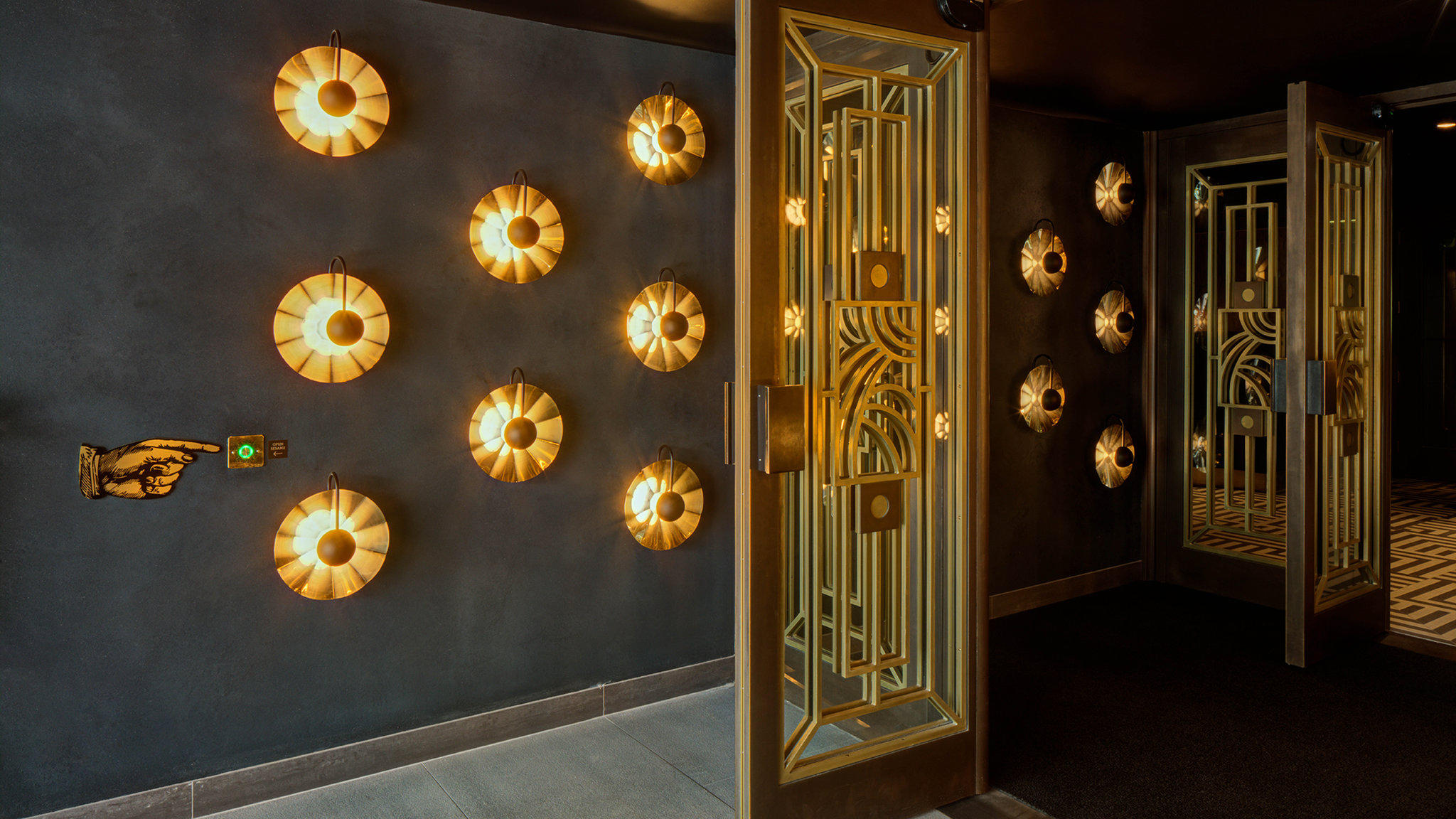 Фото Hotel Indigo London - 1 Leicester Square