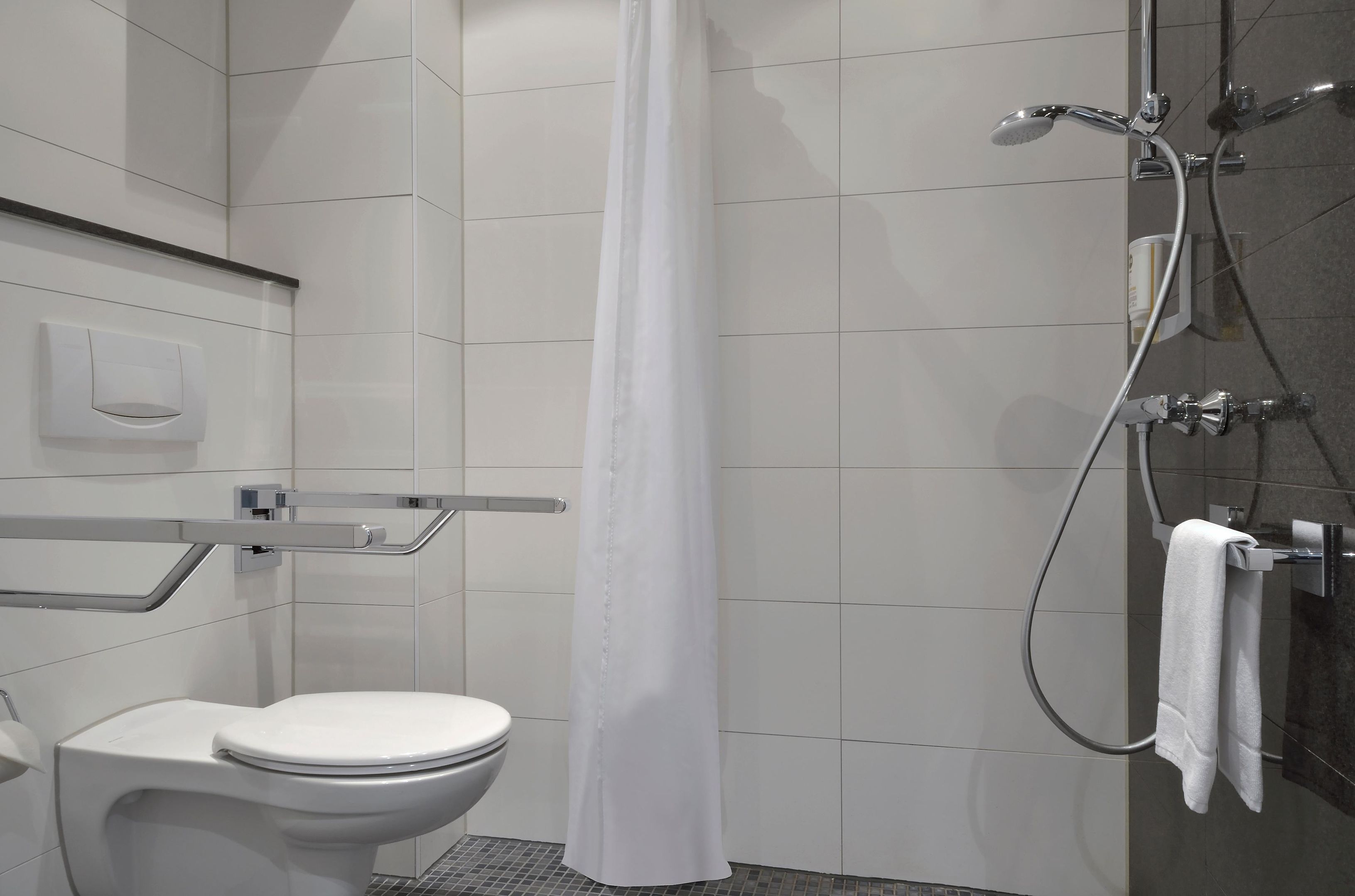 Фото B&b Hotel Hannover-Lahe