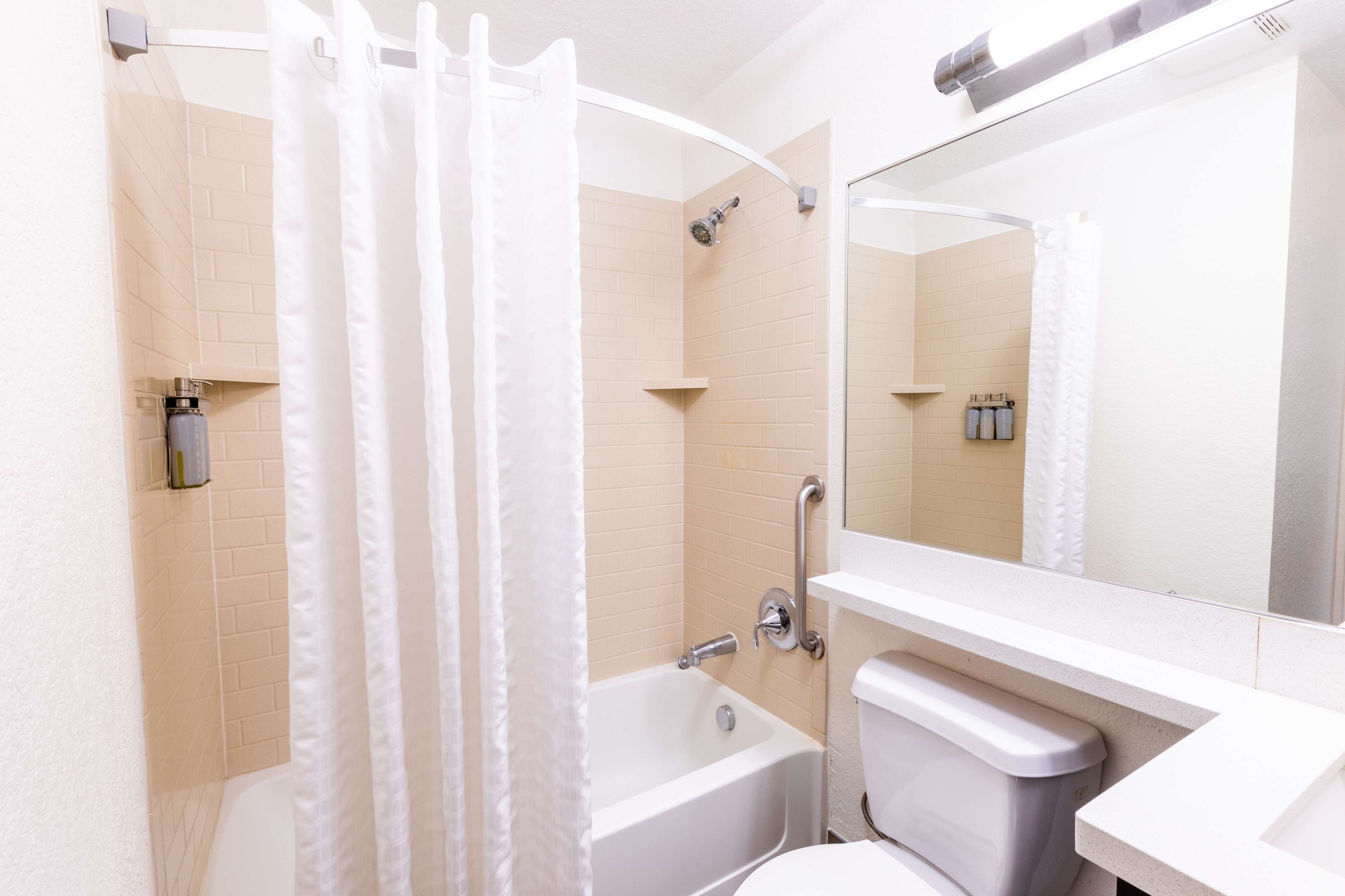 Фото Sonesta Simply Suites Irvine East Foothill