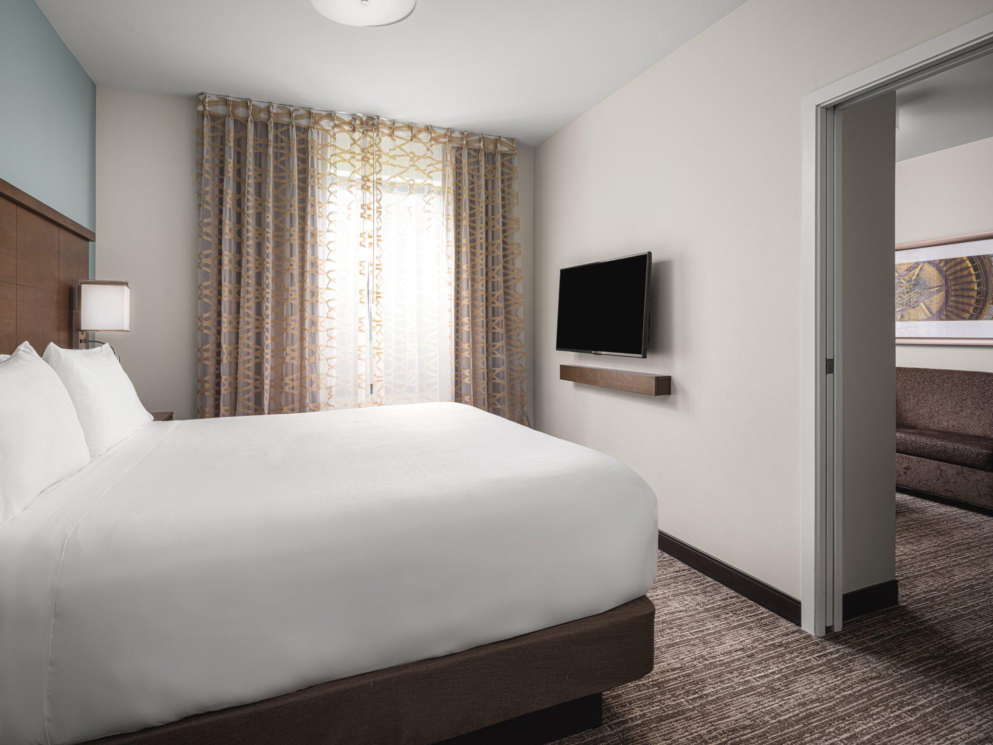 Фото Staybridge Suites Seattle - South Lake Union, an Ihg Hotel
