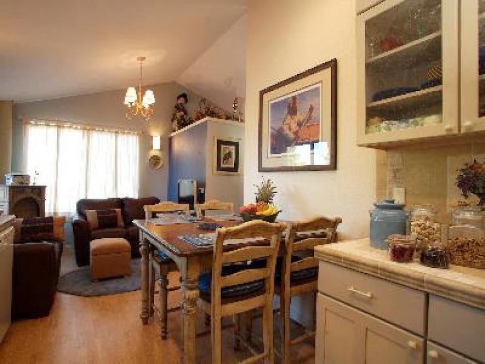 Фото Black Bear Inn