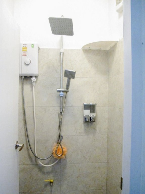 Фото Homey-Donmueang Hostel