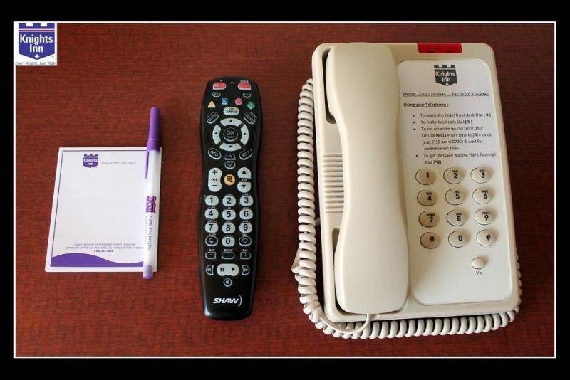 Фото Knights Inn Kamloops