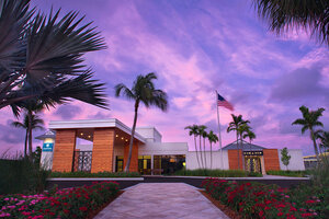 Гостиница The Gates Key West