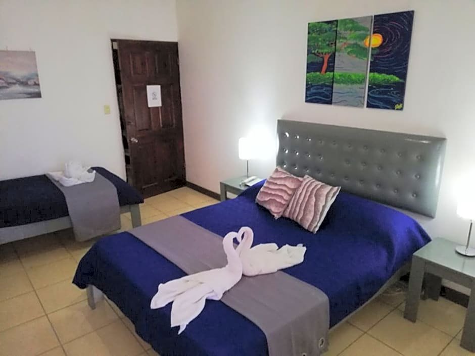 Фото Cocoon Hotel