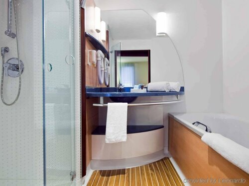 Гостиница Novotel Suites Cannes Centre в Каннах